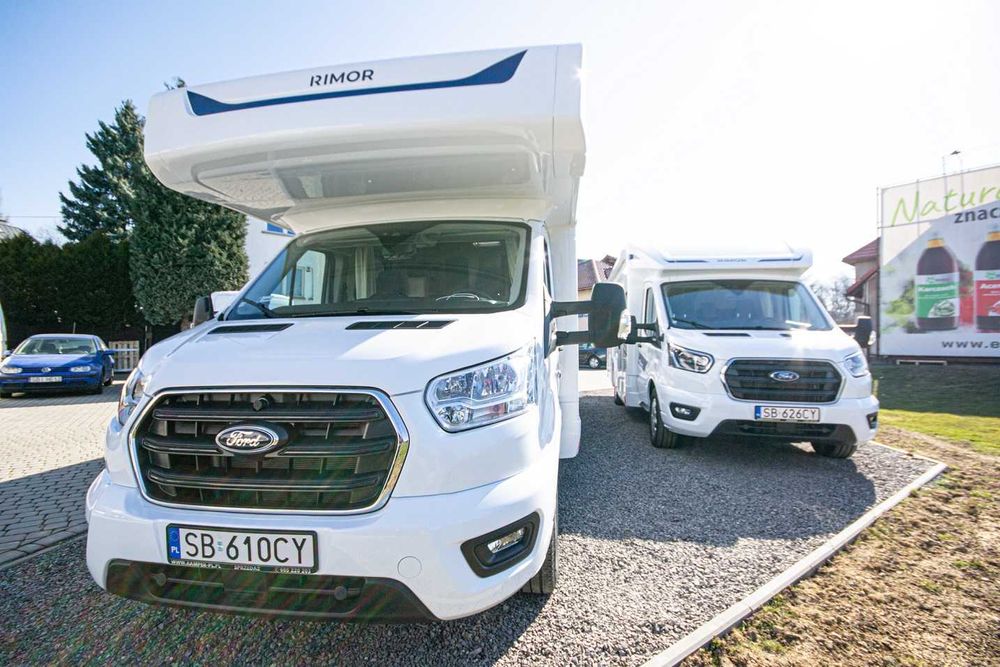 Wynajem samochodu kamper.