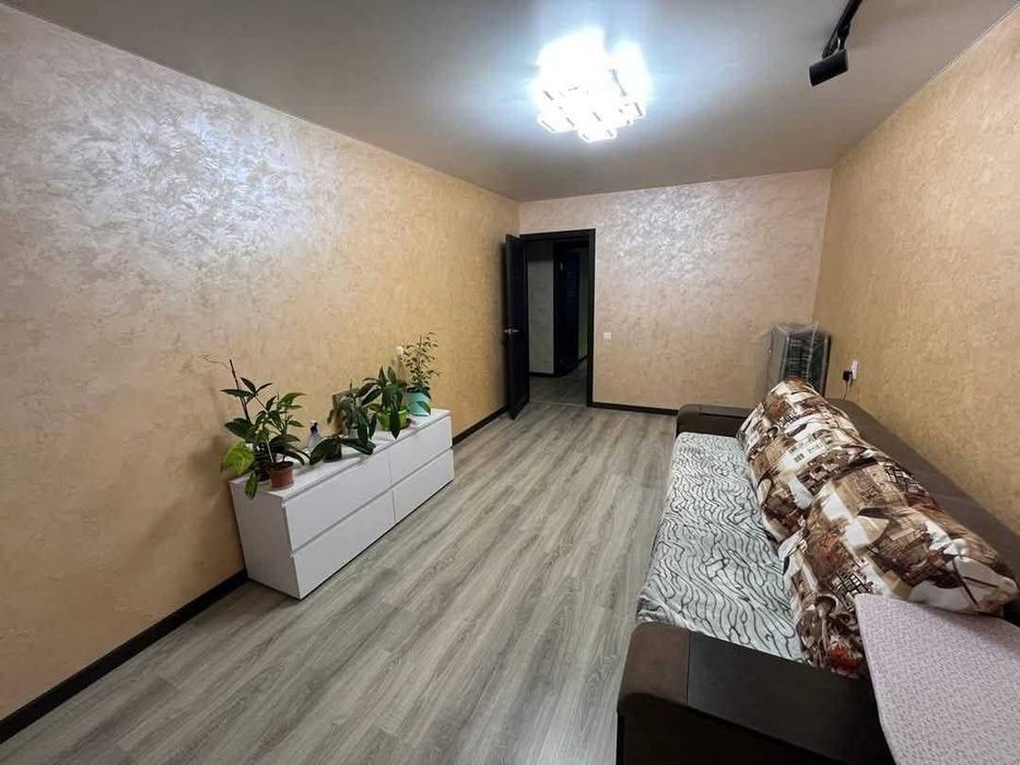 Продається 3-кімнатна квартира поруч із парком Горького