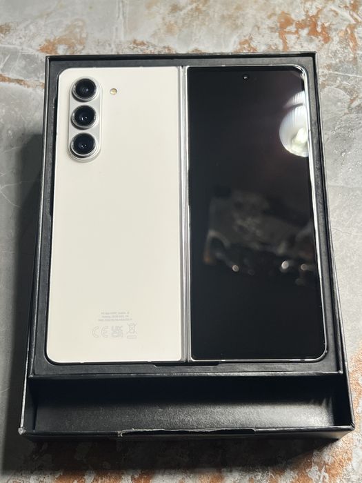 Samsung galaxy FOLD 5