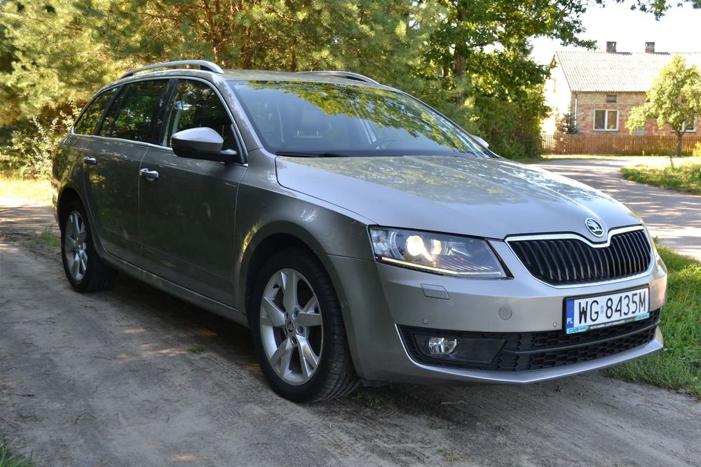 Skoda Octavia 1.6 TDI Automat 2xPDC Xenon Navi Canton Sound System