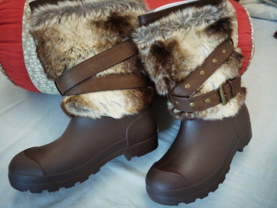 Чоботи резинові жіночі. Американської фірми Dirty laundry