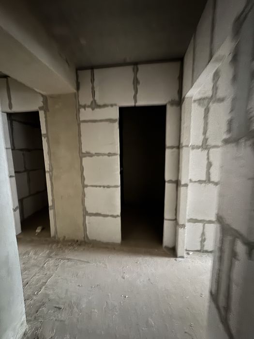 Продам сирець, 2 кімнатну квартиру + кухня-студія із індив.газовим оп