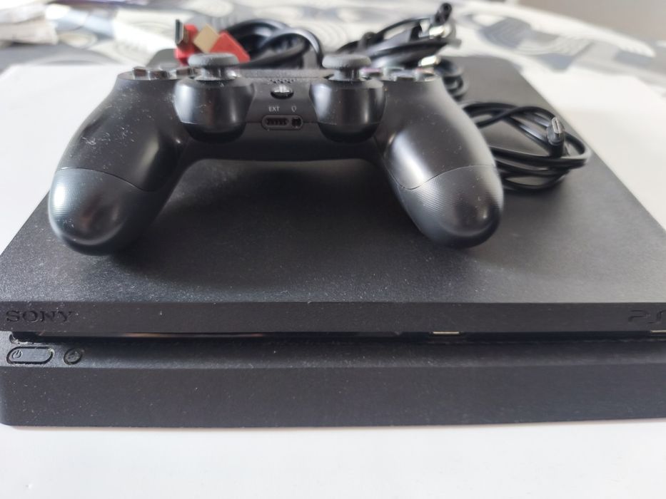 PlayStation 4 Como Nova