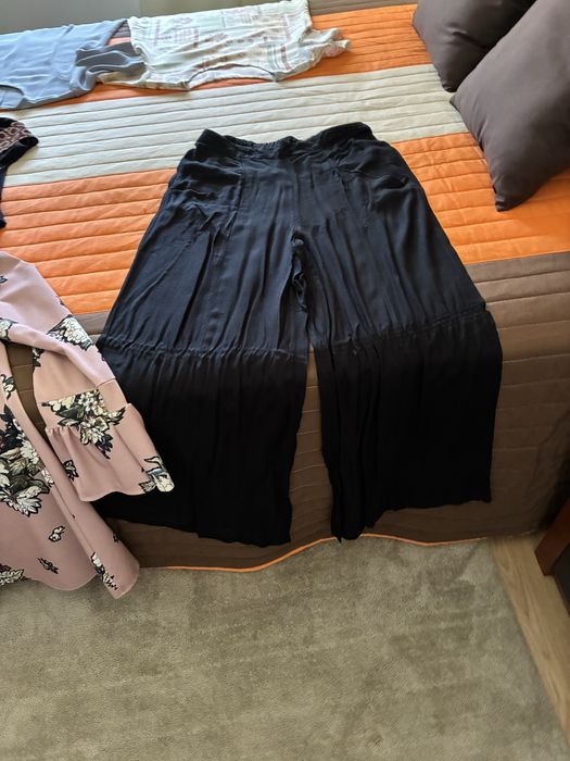 Vestuário de senhora como nova