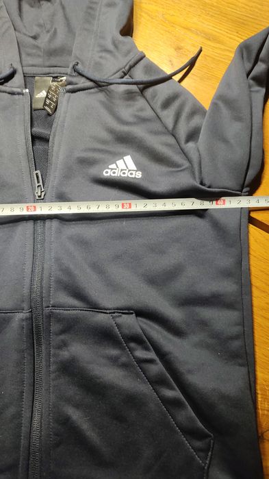 Bluza na zamek Adidas. Stan idealny