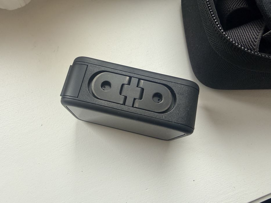 Екшен камера GoPro 10 Black з кейсом і кріплиннями на груди і руки