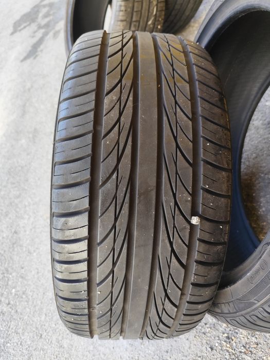 Pneus  225/40R18