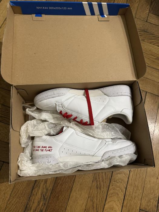 Кросовки adidas нові