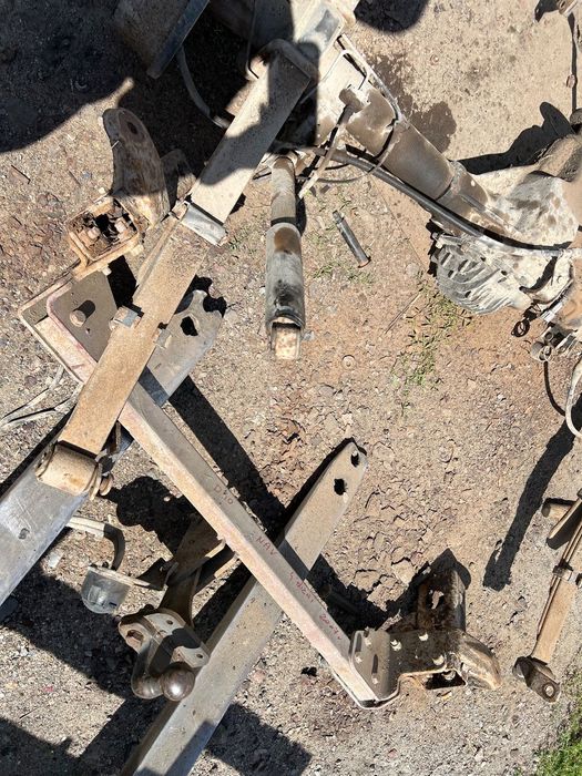 Hak holowniczy Nissan Navara d40 2.5dci