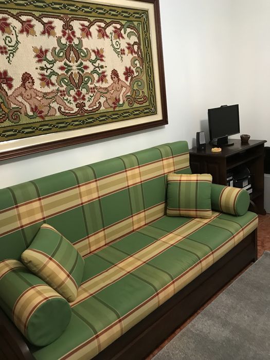 Quadro em arraiolos64750810459649122