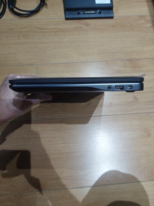 Dell e7240 i7 dodykowy, monitor Dell 24, stacja dokująca, 2x zasilacz