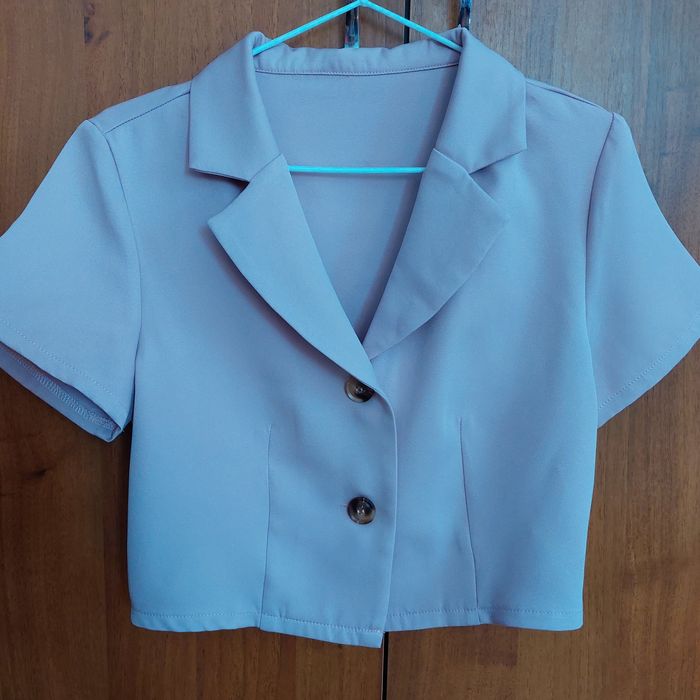 Топ жіночий бузковий на гудзиках вкорочений, S