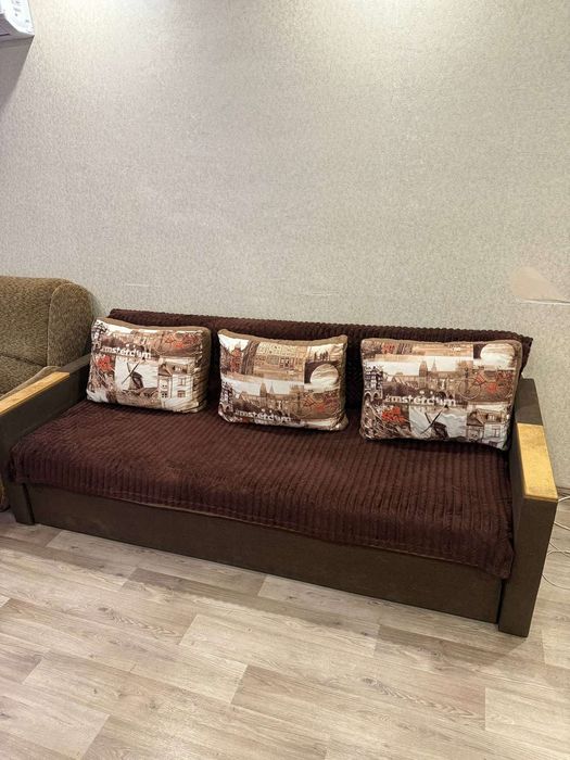 Продам диван пружиний