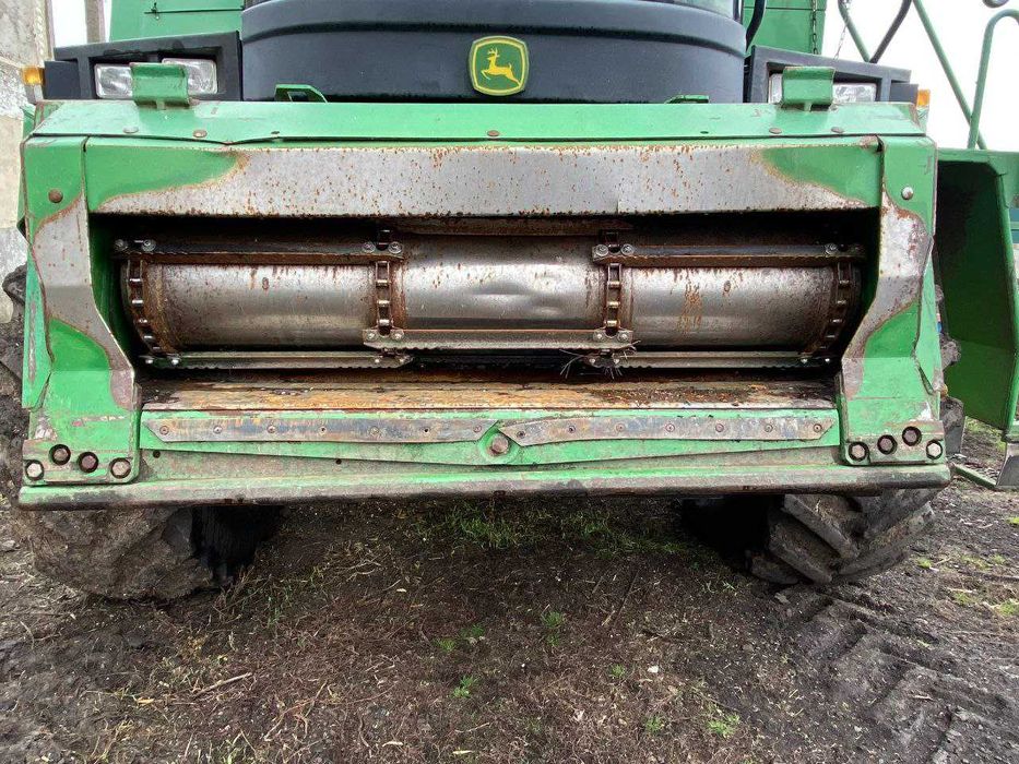 Комбайн John Deere 1550