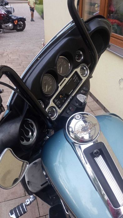 Harley Davidson electra glide road king street glide heritage