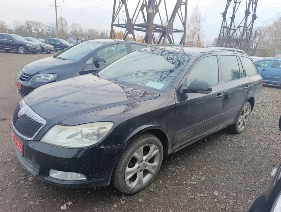 Шкода Октавія А5 2009р.в. 1 6 мрі бензин.