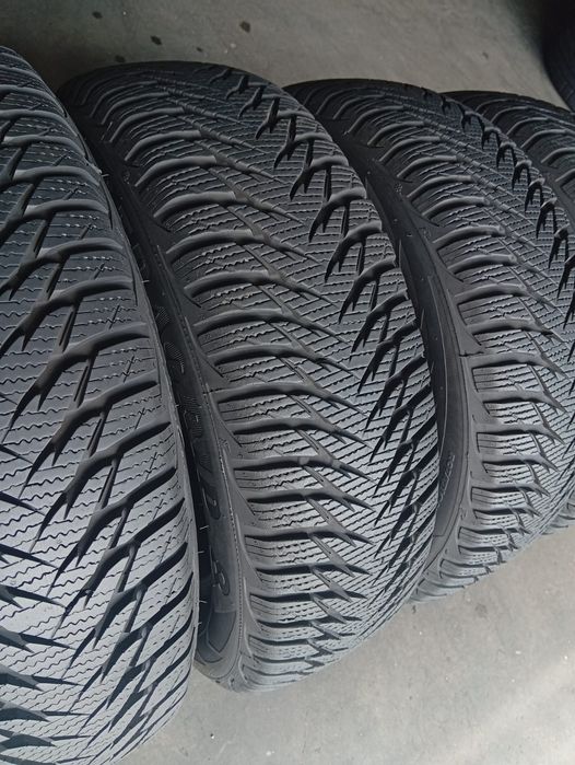 Goodyear UltraGrip 8 4шт 185/65 R15 шини зимові дуже добрі і гребучі