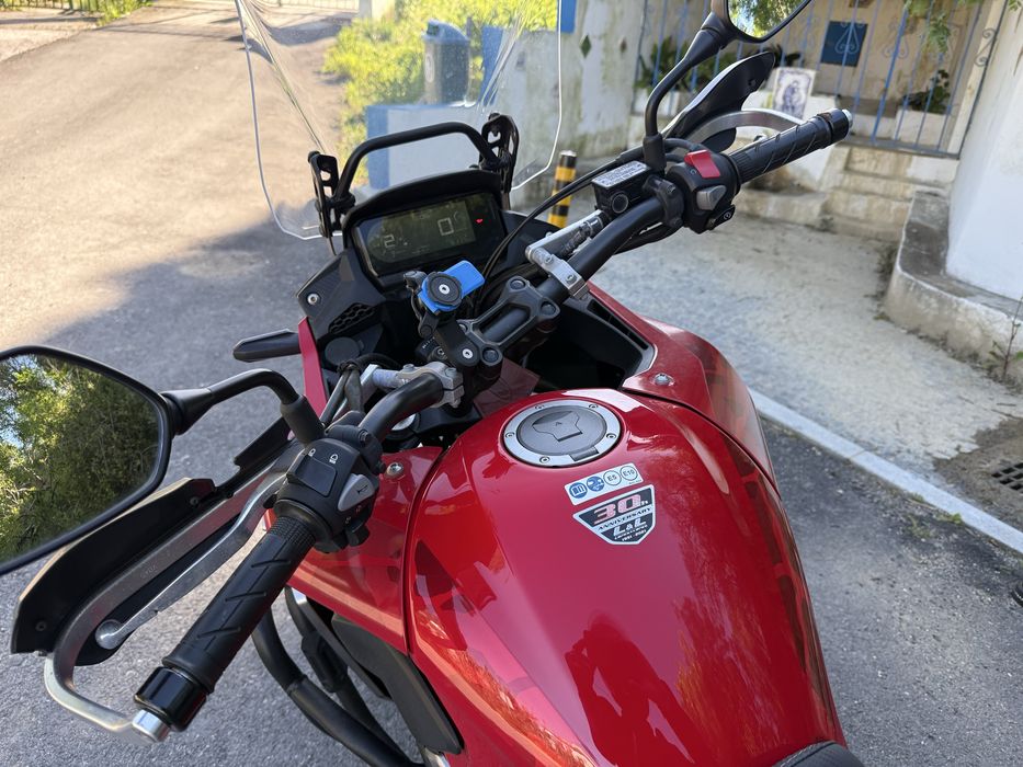 Honda CB500X (2020) | 9.100km | Full Extras | Como Nova
