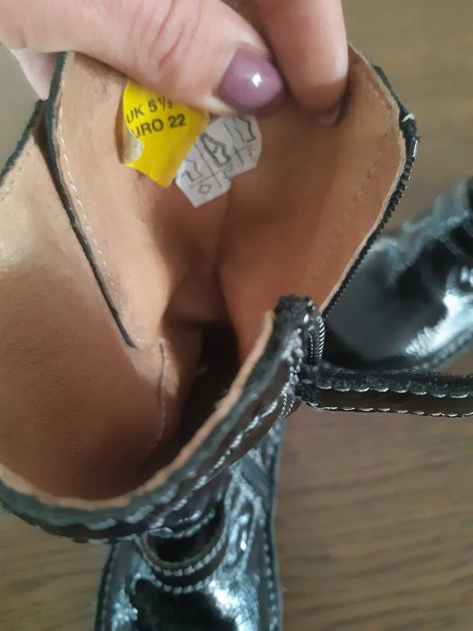 NOWE Kozaczki skórzane KicKers rozm.22 13,5