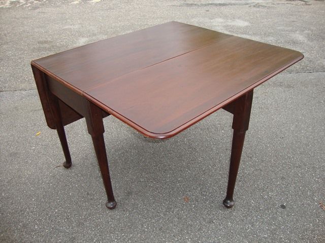 Par de mesas de cabeceira