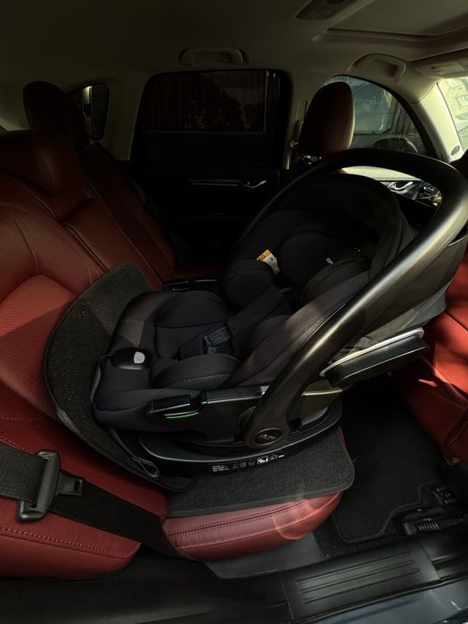Автолюлька,автокрісло Carrello vega з поворотною базою