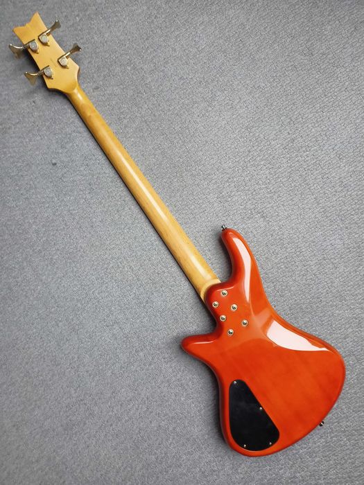 Gitara basowa Schecter Diamond 4