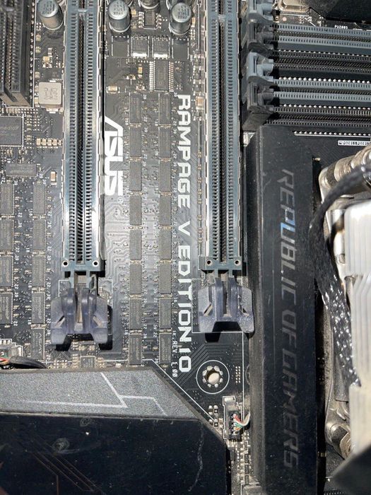 Материнська плата Asus ROG RAMPAGE V EDITION 10