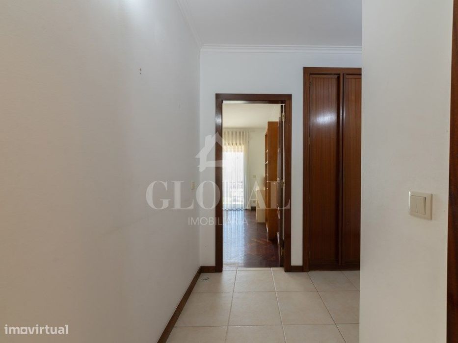 Apartamento T2 Paços De Brandão