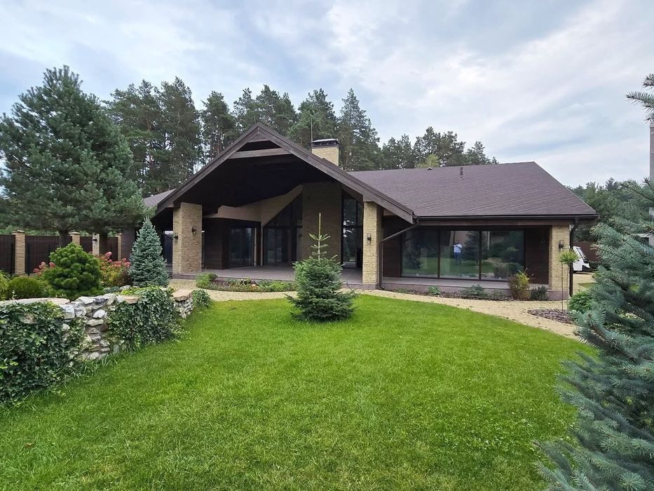 Автономний будинок 297 м2 басейн сон батареї у містечку с. Березівка