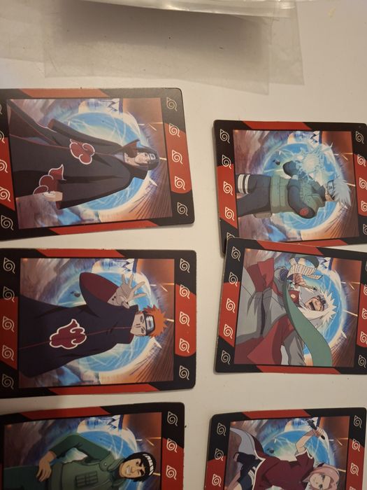 Cartas pokemon e naruto
