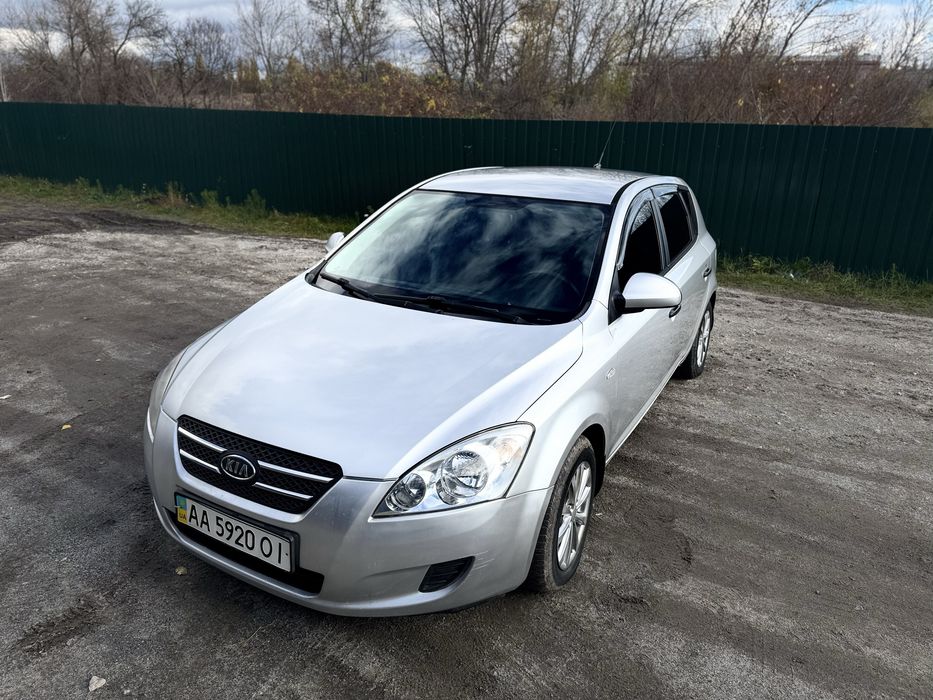Продам Kia Ceed 2008