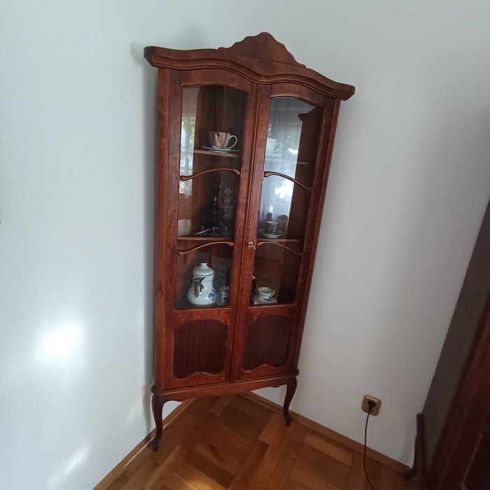 Piękny kredens narożny retro