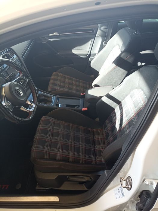 VW Golf GTI MK7 manual