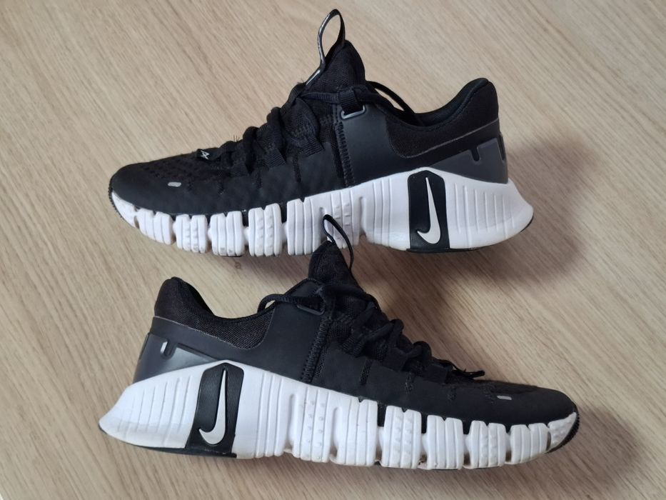Кроссовки NIKE Air/23,5 см./р.36,5/Вьетнам