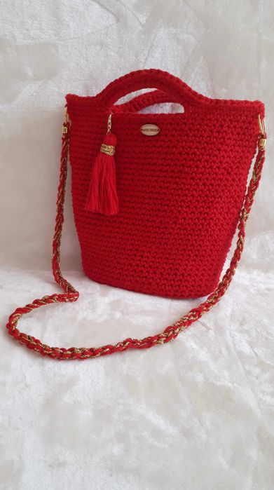 Czerwona torebka handmade ze sznurka bawełnianego
