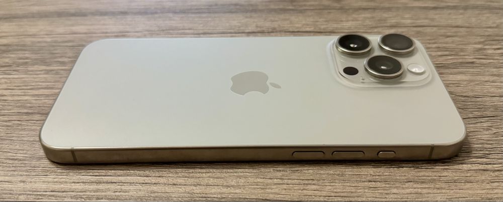 iPhone 15 Pro Max 256GB Natural Titanium Neverlock eSim