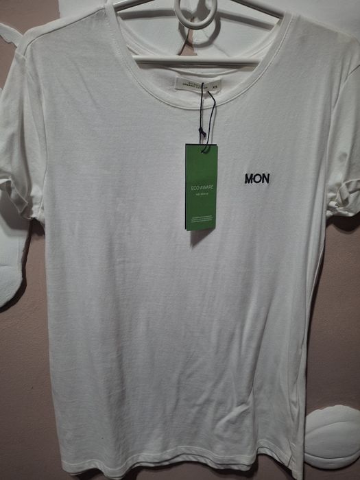 RESERVED Футболка біла