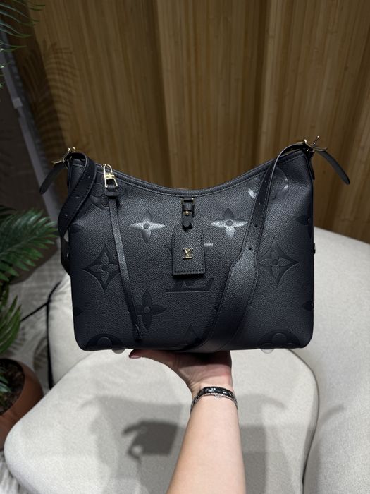 Сумка Louis Vuitton CarryAll Monogram Empreinte Leather Black