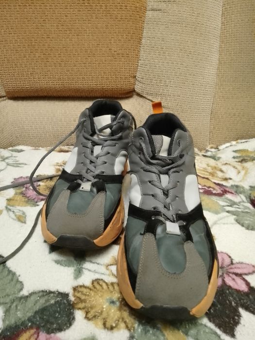 Зимові чоловічі кросівки 42 розмір