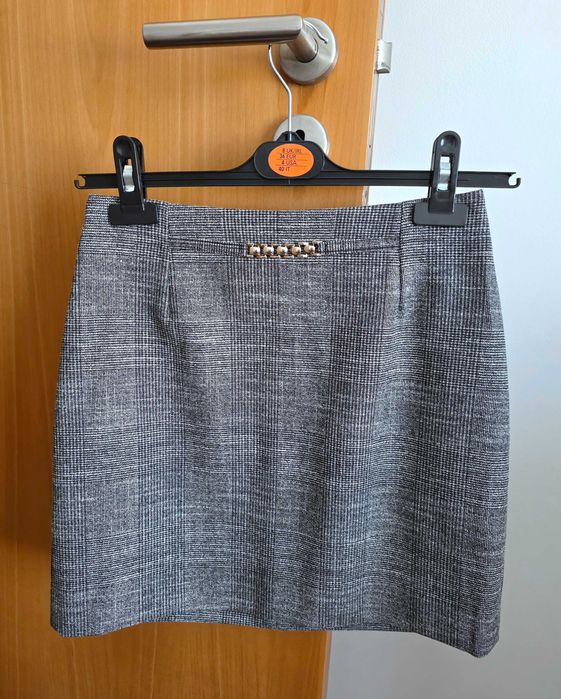 Saia cinzenta com padrão H&M, tamanho 34 - nunca usada