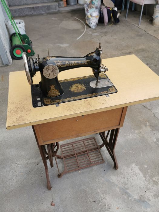 Máquina de costura Singer