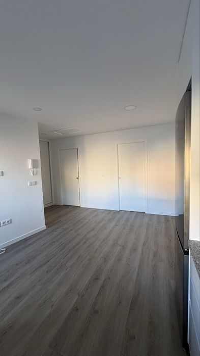 Arrenda-se T1+1 em Andar Moradia – Rebordinho, Viseu