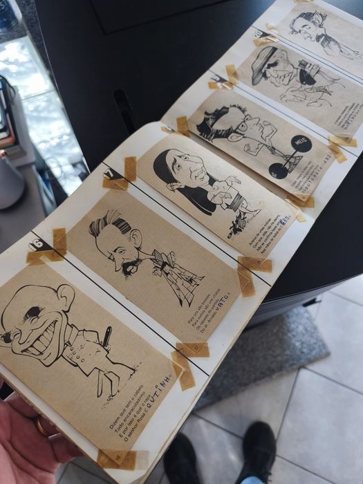 Caderneta de Cromos 25 de Abril de 1974