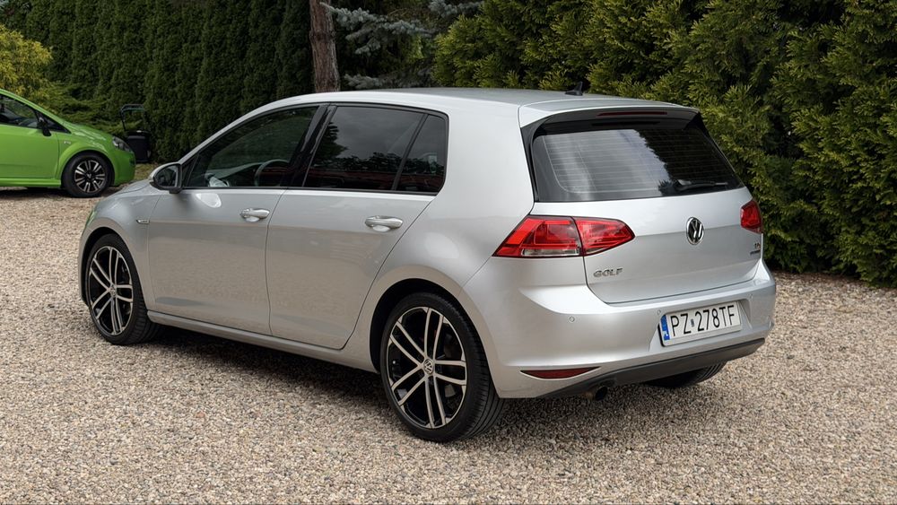 Volkswagen Golf 7 1.6 TDI 110 km  Nawigacja felgi 18 GTD