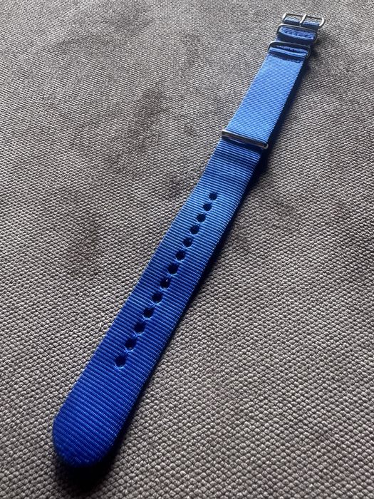 Pasek nato nowy 22mm niebieski srbrna sprzaczka