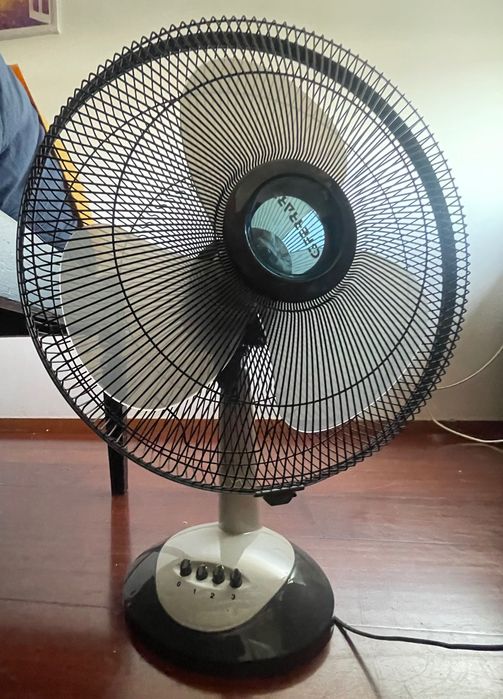 Ventoinha de mesa 3 velocidades