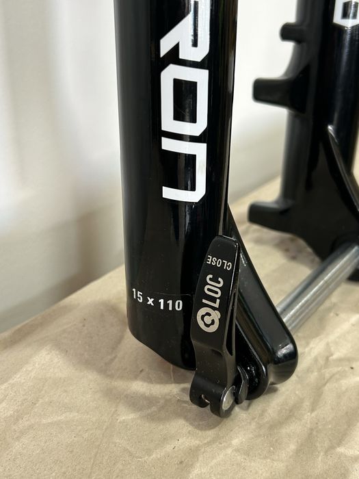 SR Suntour Zeron 35 150mm