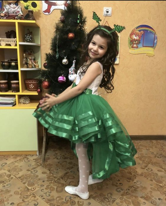 Святкова стильна нарядна сукня плаття платье оренда прокат