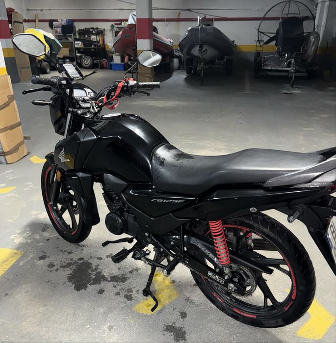 A venda honda cb125f 2024