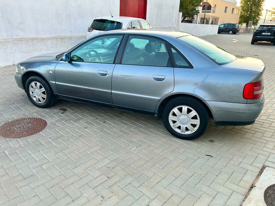 Audi A4 1.9 115 CV